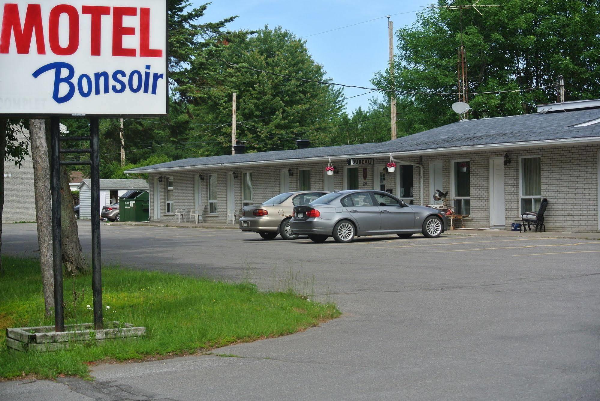 Motel Bonsoir Joliette Exterior photo